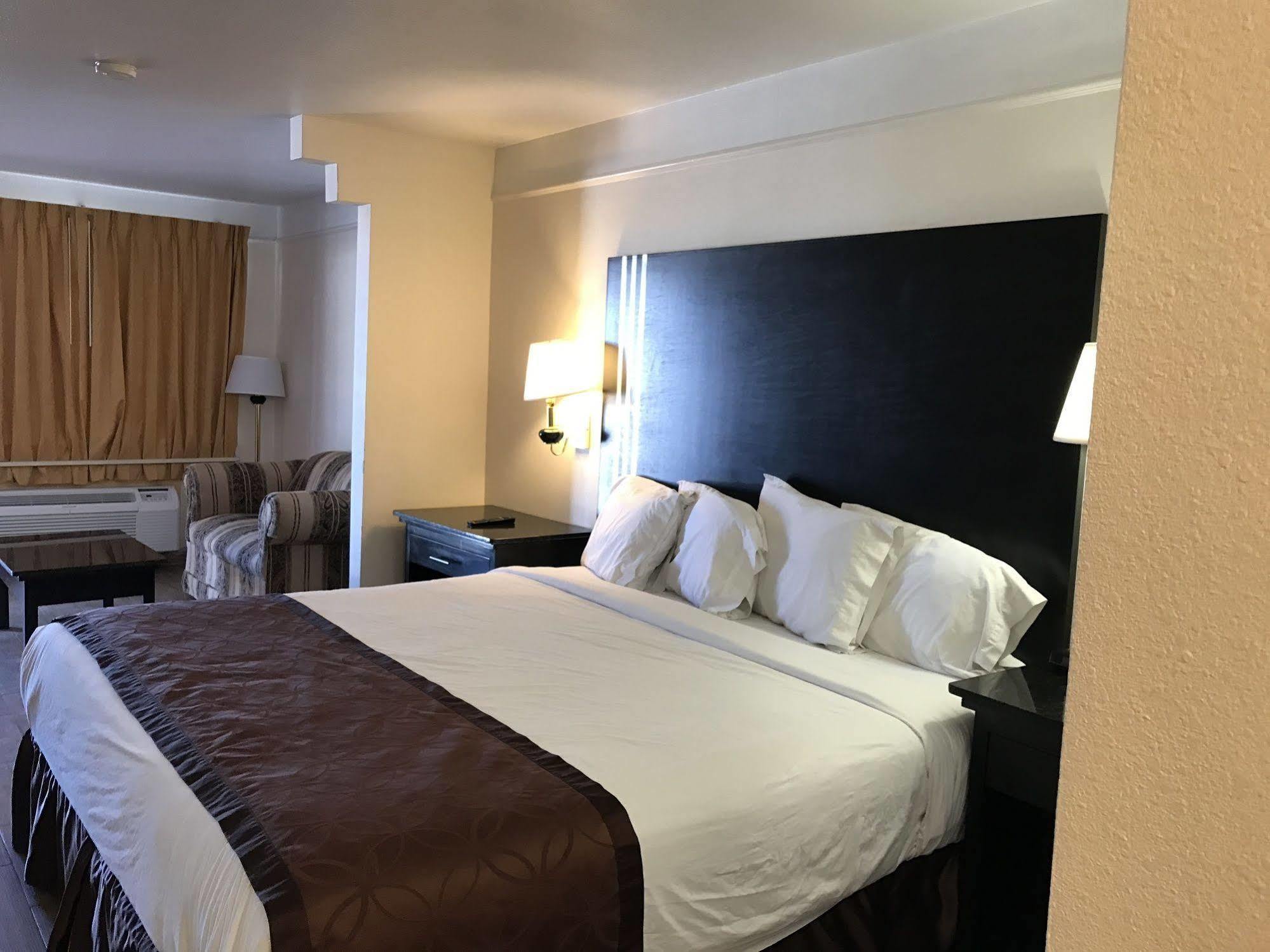 Texas Inn & Suites Pharr/San Juan Extérieur photo
