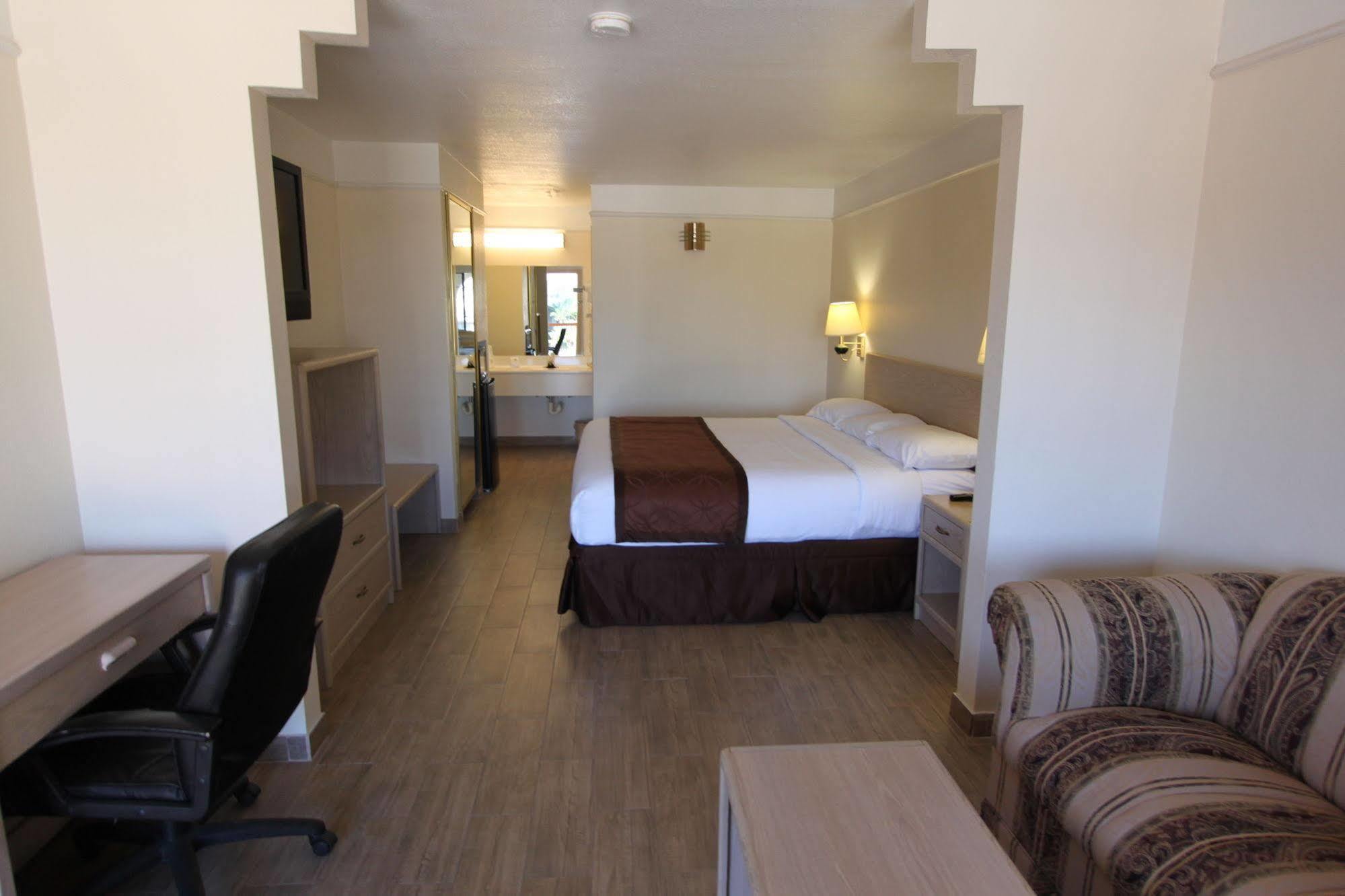 Texas Inn & Suites Pharr/San Juan Extérieur photo