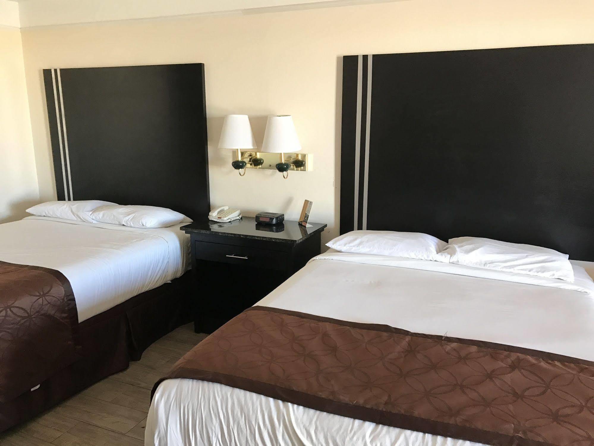 Texas Inn & Suites Pharr/San Juan Extérieur photo