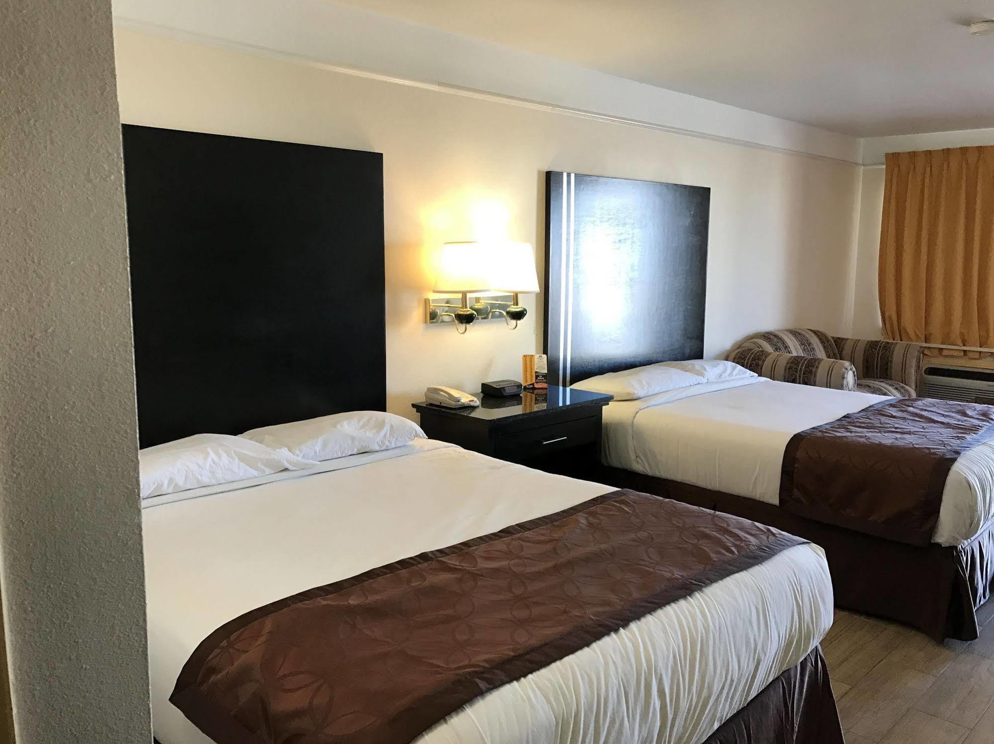 Texas Inn & Suites Pharr/San Juan Extérieur photo