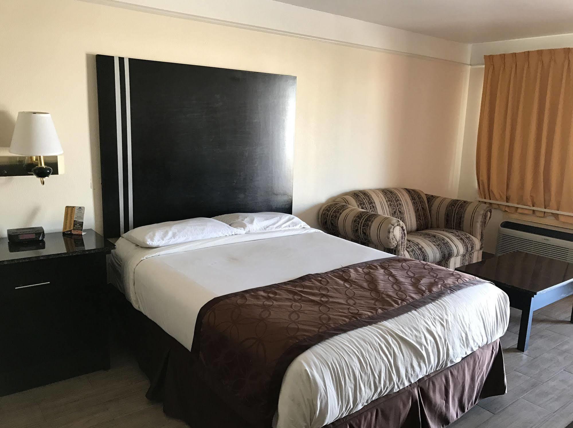 Texas Inn & Suites Pharr/San Juan Extérieur photo