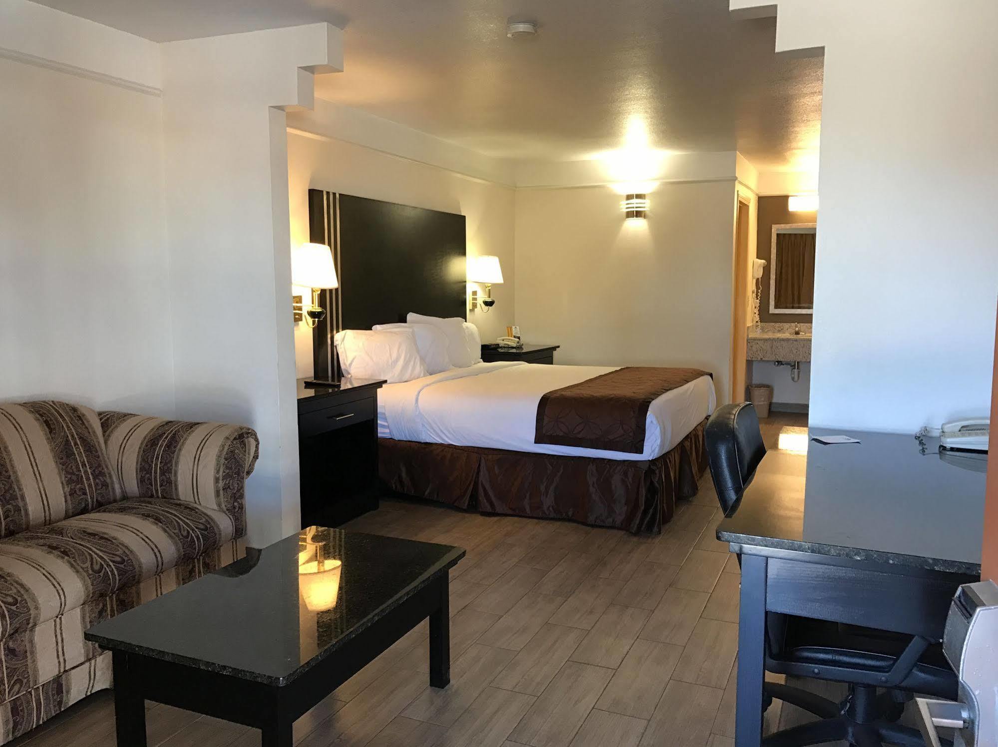 Texas Inn & Suites Pharr/San Juan Extérieur photo