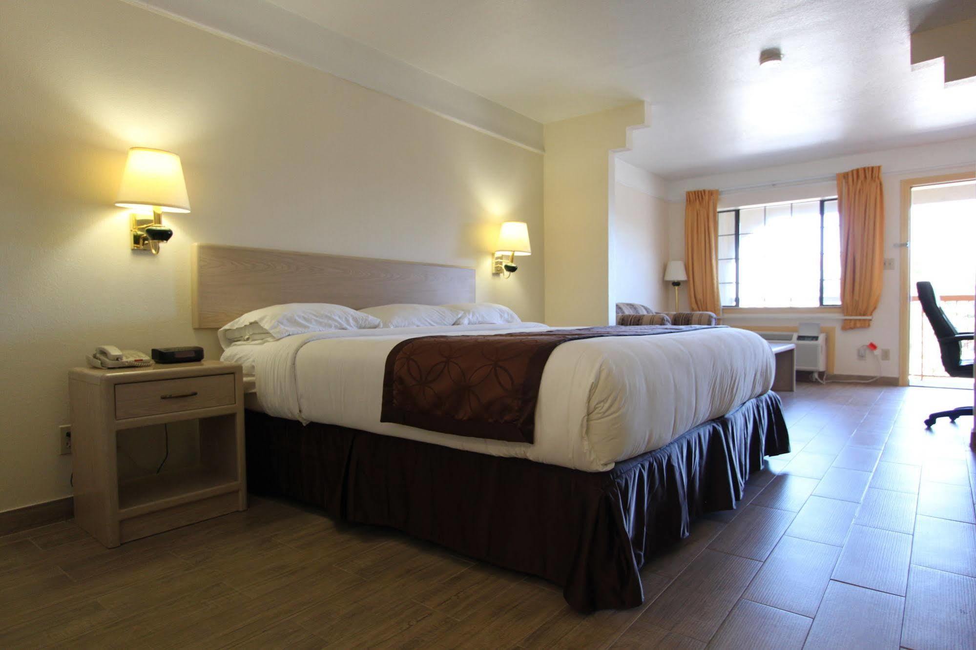 Texas Inn & Suites Pharr/San Juan Extérieur photo